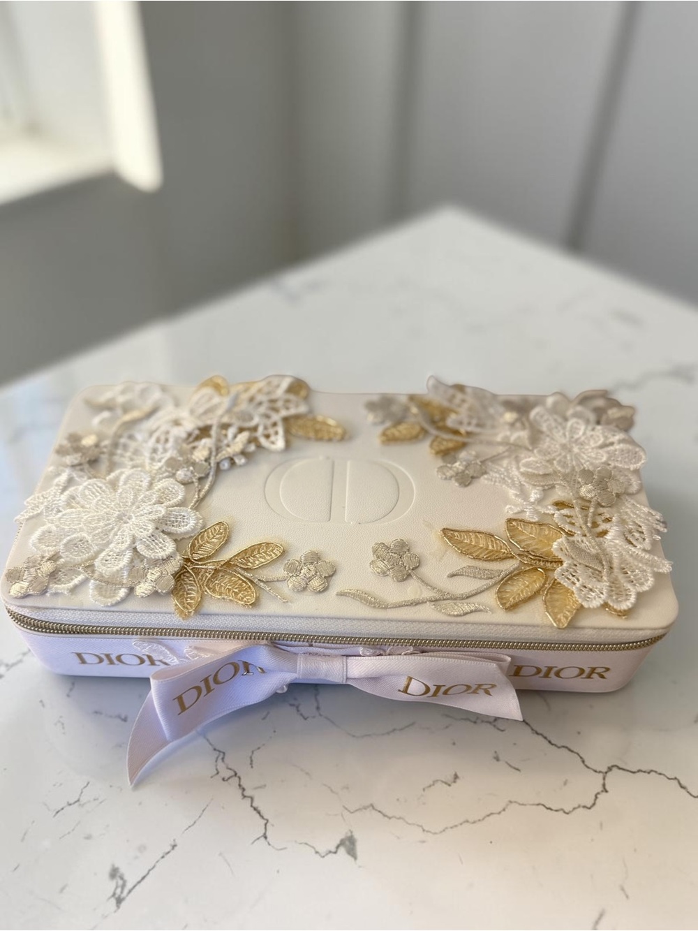 Small Embellished Floral Case - Cream & Gold